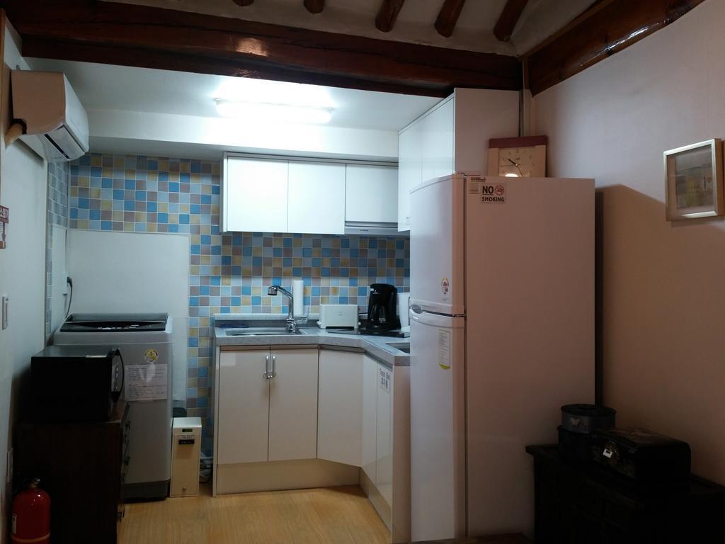 Seoul Lucky Guesthouse Hanok Екстериор снимка