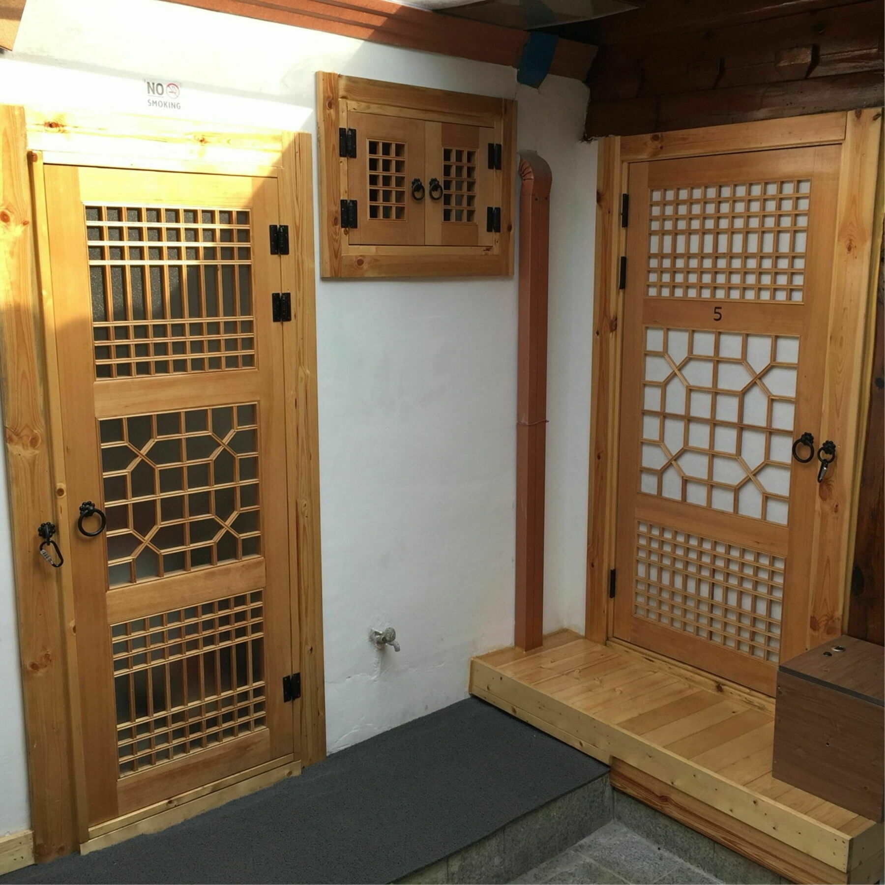 Seoul Lucky Guesthouse Hanok Екстериор снимка